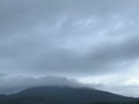 曇時々雨